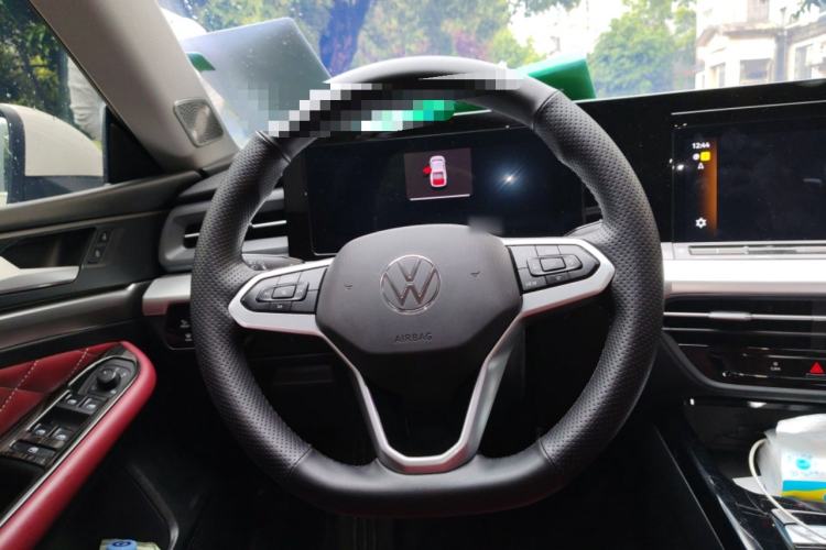 Used Volkswagen Lamando 2022 Lavida L 280TSI DSG Hot Edition Steering Wheel