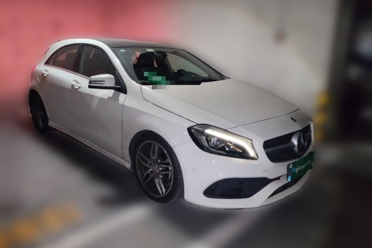 Used Mercedes-Benz A-Class 2016 A 200 Sport model Front Right 45 Deg