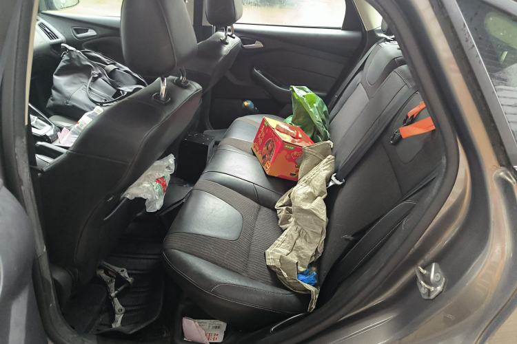 Used Ford Focus 2012 Sedan 1.6L Automatic Fashion Edition