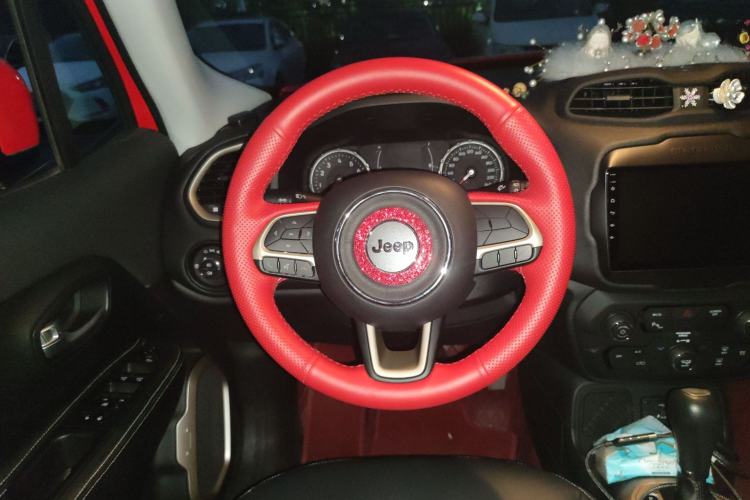 Used Jeep Renegade 2018 Connected Large Screen Version 180T Automatic High-Energy Edition
