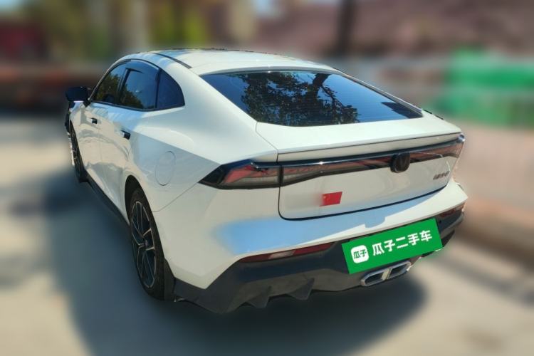 Used Changan UNI-V iDD 2024 Blue Whale Smart Electric iDD 136km ZhiKu Model
