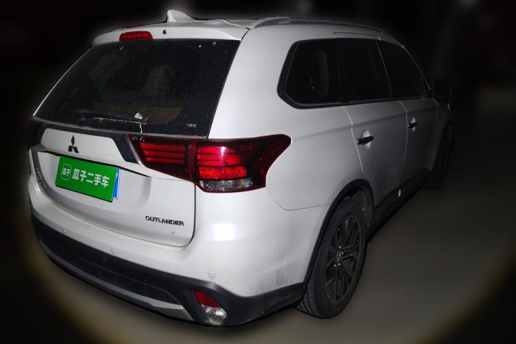 Used Mitsubishi Outlander 2018 2.4L 4x4 Elite Edition 5 Seats
