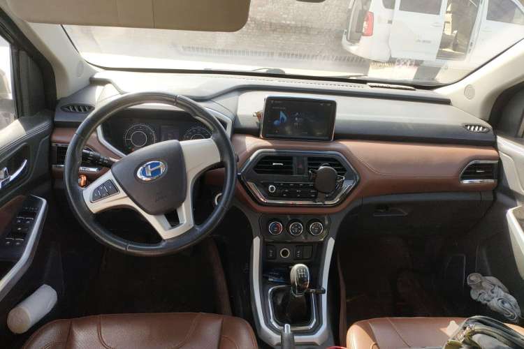 Used BAIC Changhe M70 2017 1.5L manual luxury cabin