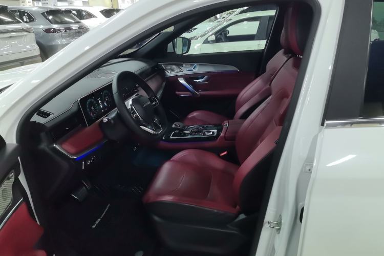 Used JETOUR X70 PLUS 2021 1.6T DCT Pro 7-seater
