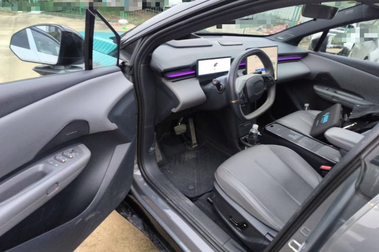 Used Lynk & Co Z20 2025 530 km Range Rear-Wheel Drive Max Driver Seat