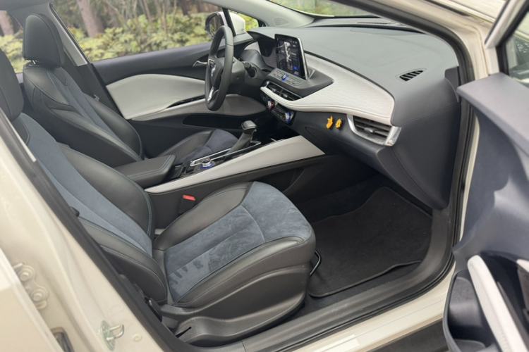 Used Buick Velite 6 2020 Connected Smart Enjoyment PLUS Right Front Seat