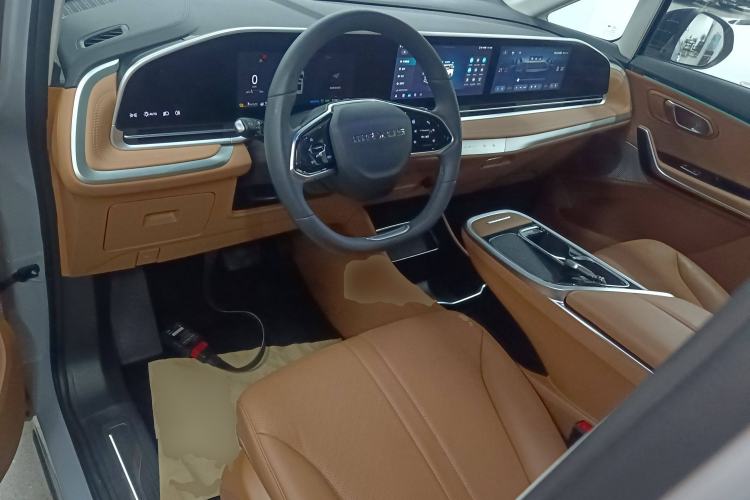 Used SAIC MAXUS Dajia 9 2024 Super Hybrid Long-Range Forest Edition 7-Seater
