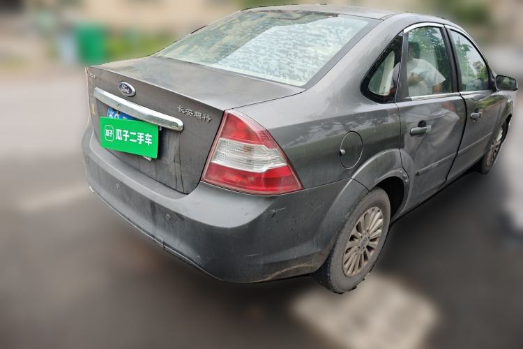 Used Ford Focus 2013 Sedan Classic 1.8L Automatic Fashion Edition