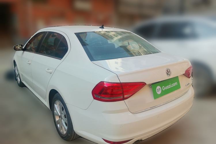 Used Volkswagen Lavida 2017 1.6L Automatic Comfort Edition
