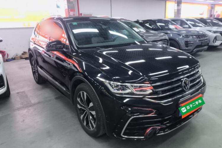 Used Volkswagen Tiguan L 2023 330TSI Automatic Two-Wheel Drive R-Line Flagship Edition Front Right 45 Deg