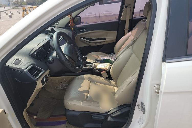 Used Ford Escort 2015 1.5L Manual Fashion Edition
