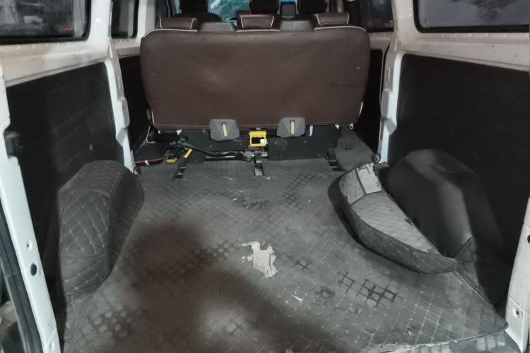 Used Ford Transit 2017 2.0T Diesel Multi-Function Commercial Vehicle Mid-Drive Mid-Roof China V Standard Trunk