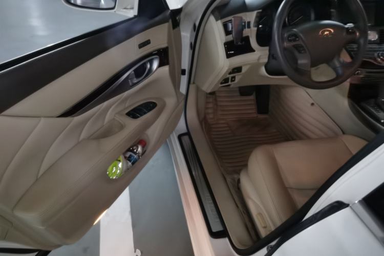 Used Infiniti Q70 2013 Q70L 2.5L Elegance Edition Driver Seat