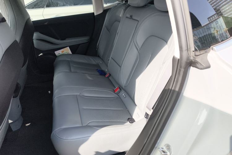 Used Nio ET5 2024 75 kWh Left Rear Seat