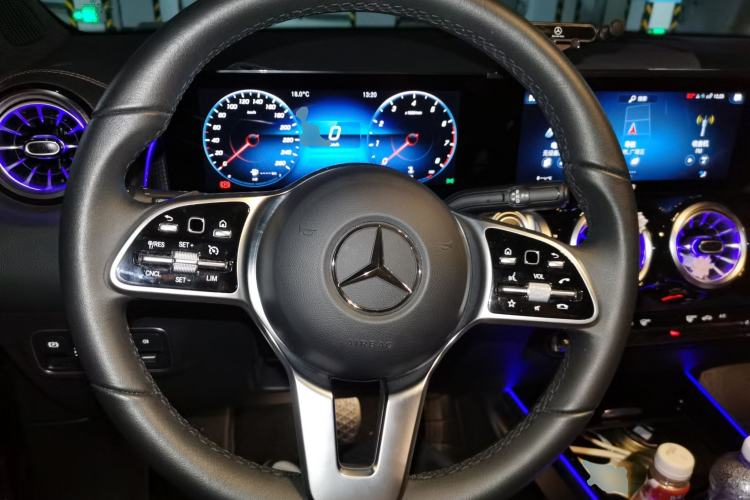Used Mercedes-Benz GLB 2023 GLB 220 Fashion Model Steering Wheel