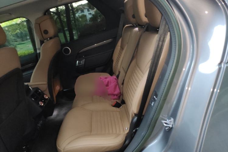 Used Land Rover Discovery 2023 Updated Version 360 PS Metropolitan Edition