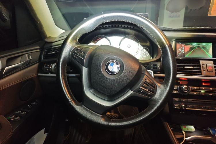 Used BMW X4 2014 xDrive20i X Design Package Steering Wheel