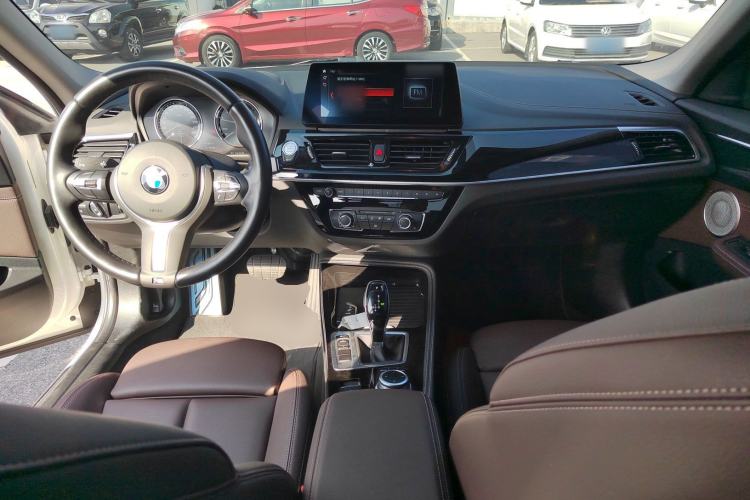 Used BMW 1 Series 2021 Revised 120i M Sport Night Edition Center Console