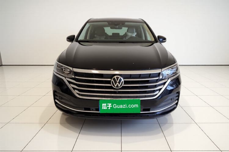 Used Volkswagen Viloran 2022 380TSI Luxury Edition Exterior 1