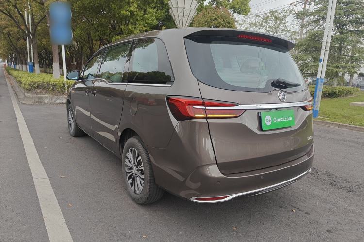 Used Buick GL8 2022 Land Cruiser Executive Class 652T Comfort Model Exterior 2