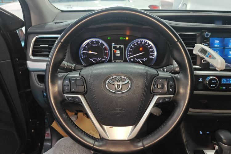 Used Toyota Highlander 2018 2.0T Four-Wheel Drive Luxury Version 7 Seats China VI Standard
