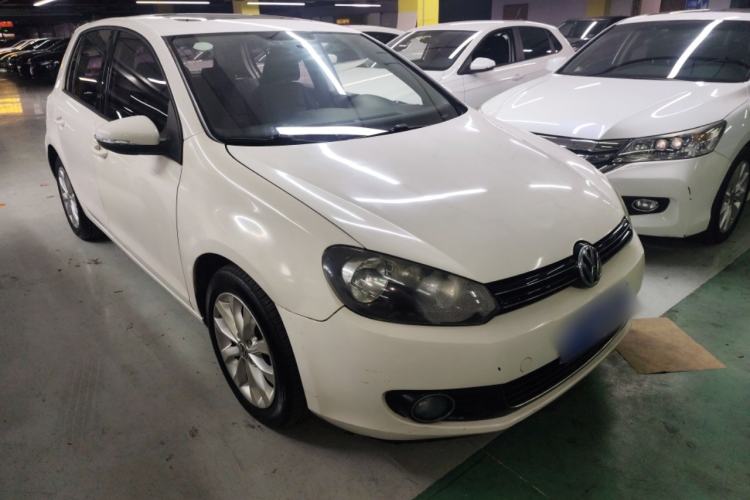 Used Volkswagen Golf 2012 1.6L Automatic Comfort Model Front Right 45 Deg