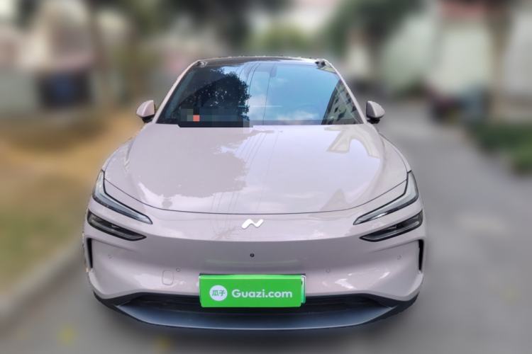 Used ONVO L60 2024 60 kWh Rear-Drive Version