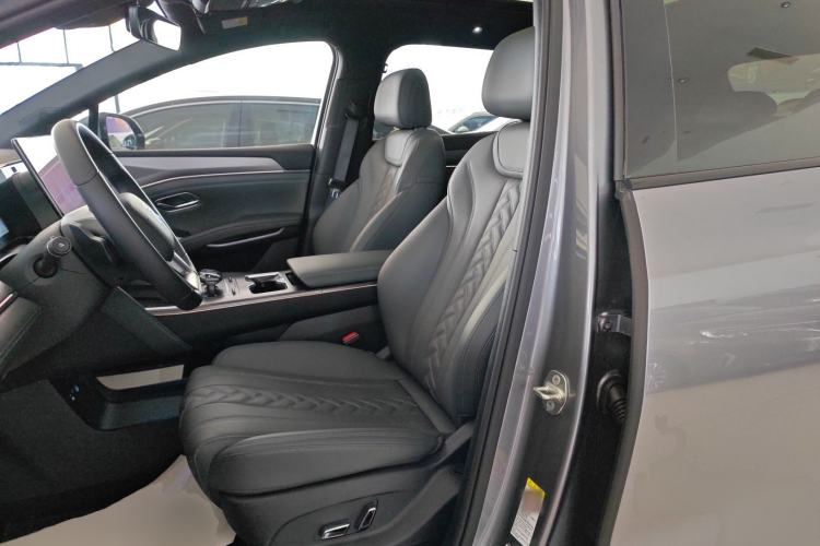 Used BYD Song L DM-i 2025 Intelligent Driving Version 160 km Beyond-Range Type
