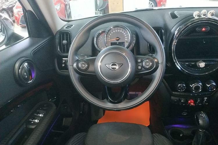 Used MINI Countryman 2019 1.5T COOPER ALL4 Classic Weekend Travel Edition
