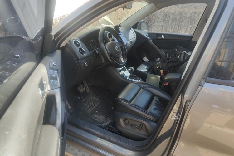 Used Volkswagen Tiguan 2010 1.8 TSI Automatic Two-Wheel Drive Trend Edition Driver Seat