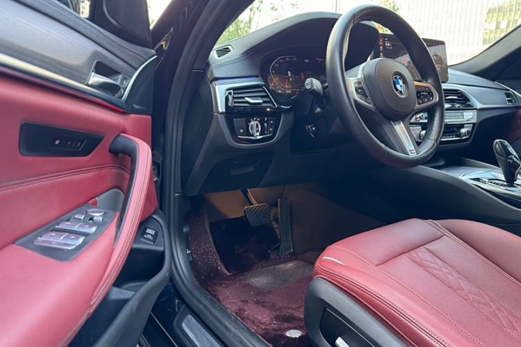 Used BMW 5 Series 2022 Second Facelift 530Li Leading Edition M Sport Package