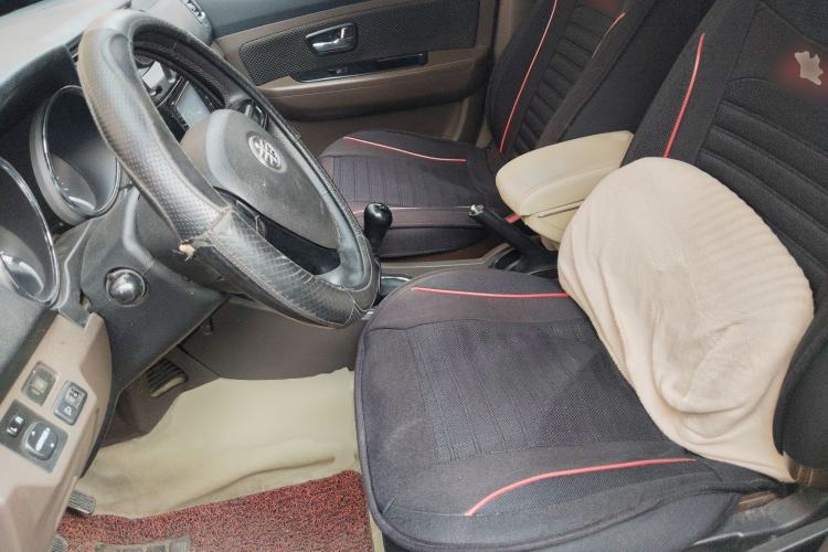 Used FAW Senya S80 2015 1.5L Manual 5-Seater Urban Edition
