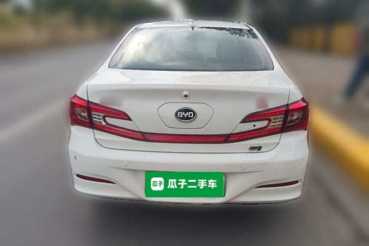 Used BYD Qin New Energy 2015 1.5T Dual-Crown Flagship Plus Edition
