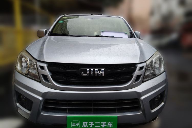 Used Isuzu JLM 2018 2.5T Two-Wheel Drive Diesel Luxury Version with Extended Cargo Bed JE4D25Q5A Front