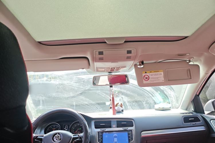 Used Volkswagen Golf 2015 1.6L Automatic Comfort Model Headliner