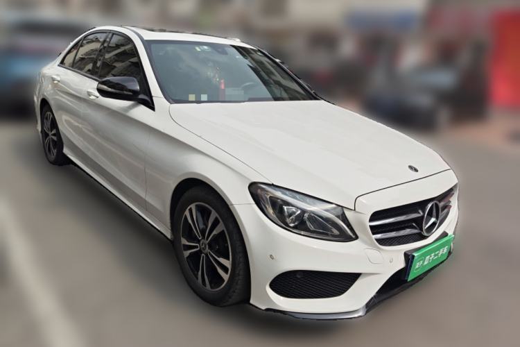 Used Mercedes-Benz C-Class 2018 C 200 Sport Edition Front Right 45 Deg