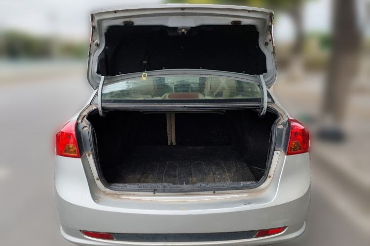 Used Buick Excelle 2015 1.5L Automatic Classic Model
