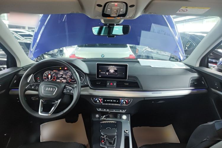 Used Audi Q5L 2020 Updated 40 TFSI Prestige Fashion Edition Center Console