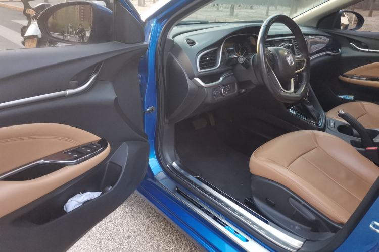 Used Buick Excelle GX 2018 18T Automatic Flagship Model Driver Seat