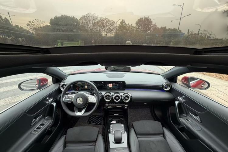 Used Mercedes-Benz A-Class 2021 A 200 L Sport Sedan Fashion Model
