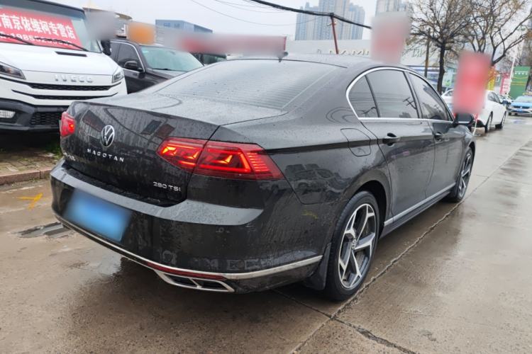 Used Volkswagen Magotan 2023 2 Million Units Limited Edition 280TSI DSG Leading Version