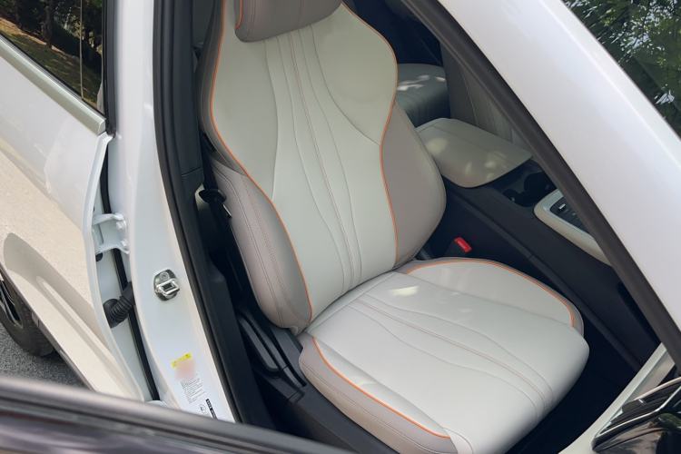 Used BYD Song Pro New Energy 2024 HONOR Edition DM-i 71KM Leading Model
