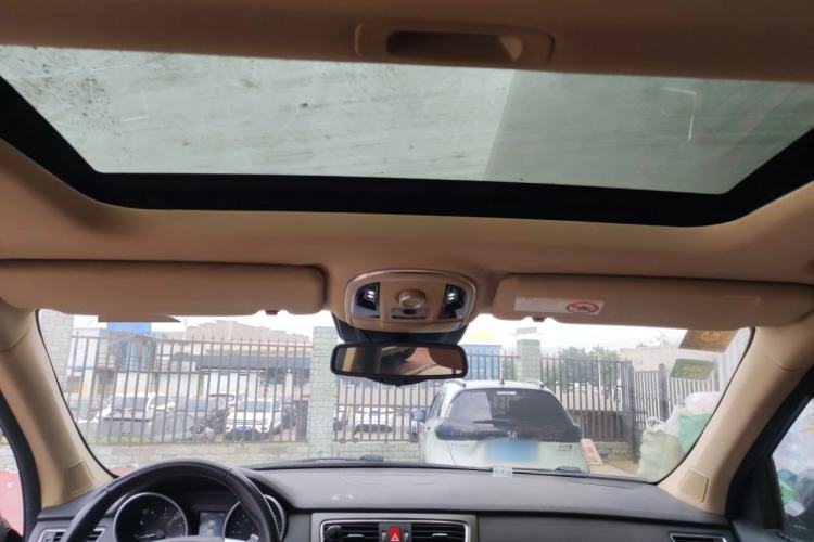 Used Haval H8 2015 2.0T Four-Wheel Drive Luxury Model