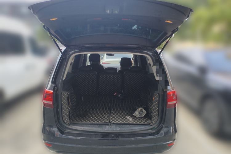 Used Volkswagen Sharan 2016 380TSI Comfort Edition 7-Seater Trunk