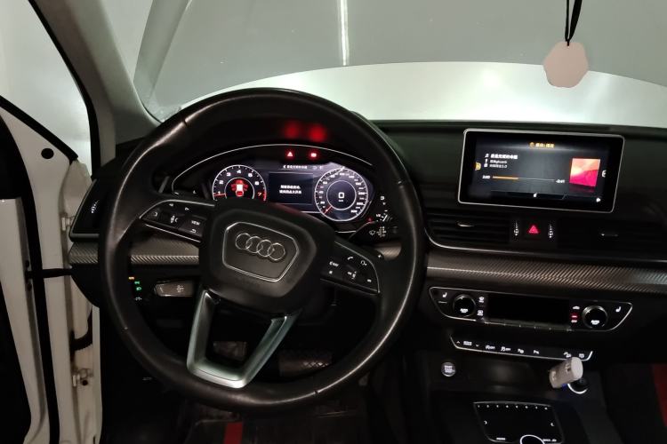 Used Audi Q5L 2020 45 TFSI Prestige Fashion Model Steering Wheel
