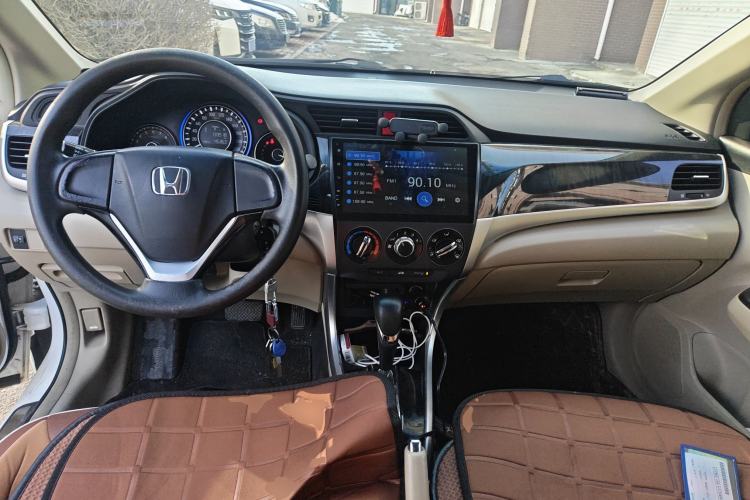 Used Honda Crider 2015 1.8L automatic comfort version