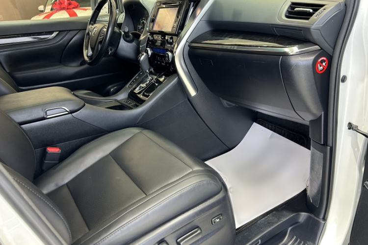 Used Toyota Vellfire 2019 Dual-Engine 2.5L HV Luxury Edition
