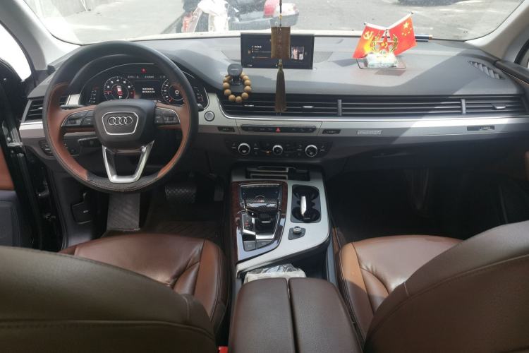 Used Audi Q7 2019 45 TFSI Comfort Model