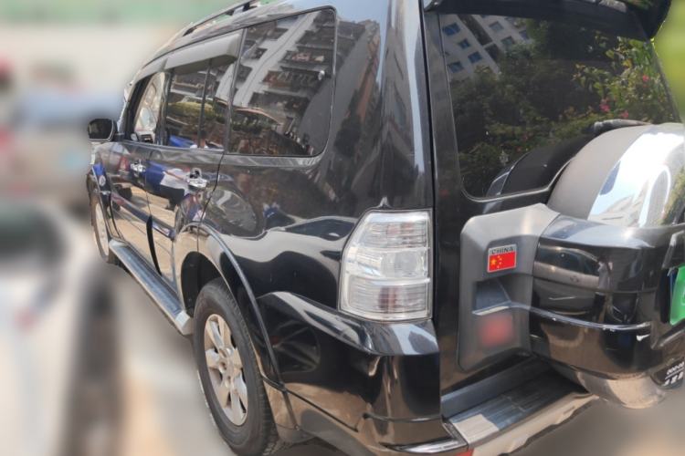 Used Mitsubishi Pajero 2014 3.0L Elite Edition Rear Left 45 Deg