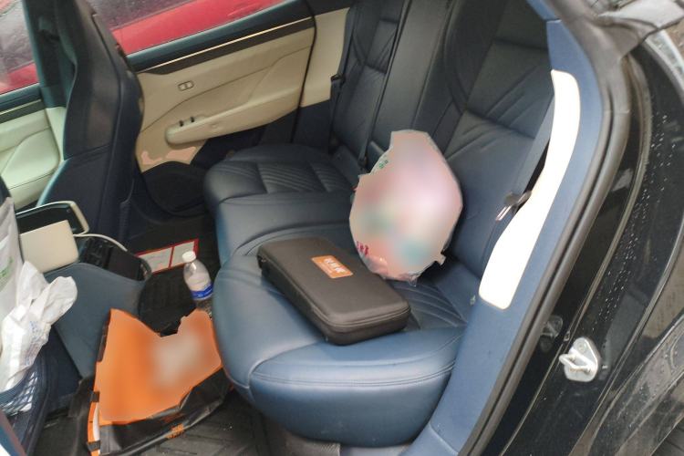 Used Zeekr 001 2025 ME Version 100 kWh All-Wheel Drive
